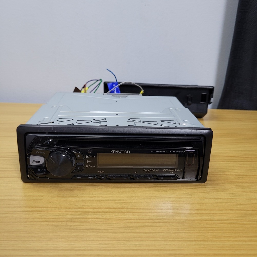 Kenwood KDC-158U Car CD/MP3 Player, 88 W RMS, iPod/iPhone Compatible, Single DIN